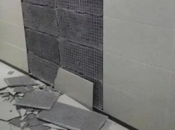 龙沙瓷砖空鼓维修公司分享下龙沙墙砖松动维修的知识
